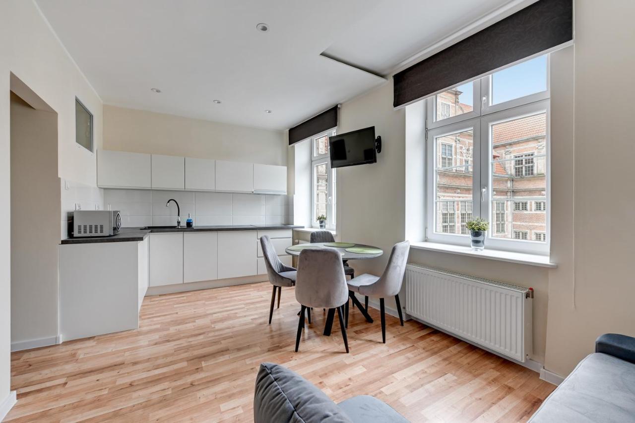 Old Town Dlugi Targ Apartment *